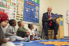 October 4, 2022: Sen. Flynn today visited Luzerne County Head Start’s Beeker Street facility in Wilkes-Barre to read to students.