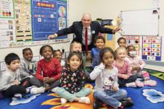 October 4, 2022: Sen. Flynn today visited Luzerne County Head Start’s Beeker Street facility in Wilkes-Barre to read to students.