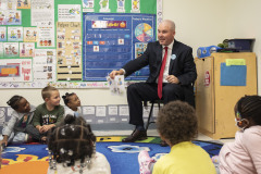 October 4, 2022: Sen. Flynn today visited Luzerne County Head Start’s Beeker Street facility in Wilkes-Barre to read to students.