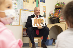 October 4, 2022: Sen. Flynn today visited Luzerne County Head Start’s Beeker Street facility in Wilkes-Barre to read to students.