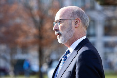 December 16, 2021:  Sen. Flynn hosted Gov. Tom Wolf for a series of events in Scranton today beginning with a news conference in front of the John Mitchell Memorial at the Lackawanna County Courthouse to push for several bills that would promote worker safety, security and compensation.  After a lunch and walking tour of the Electric City, Wolf and Flynn held a news conference at Lackawanna College to announce an RACP grant for the college.