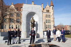 December 16, 2021:  Sen. Flynn hosted Gov. Tom Wolf for a series of events in Scranton today beginning with a news conference in front of the John Mitchell Memorial at the Lackawanna County Courthouse to push for several bills that would promote worker safety, security and compensation.  After a lunch and walking tour of the Electric City, Wolf and Flynn held a news conference at Lackawanna College to announce an RACP grant for the college.
