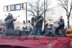 November 19, 2022: Sen. Flynn joined Mayor George C. Brown and Rep. Eddie Day Pashinski today walking in Wilkes-Barre’s annual Christmas Parade.